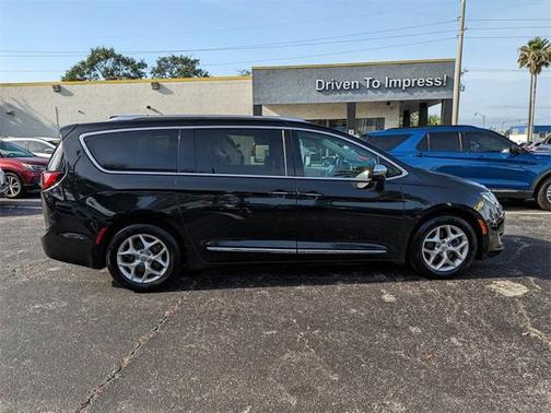 2019 Chrysler Pacifica Limited