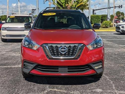 2020 Nissan Kicks SR