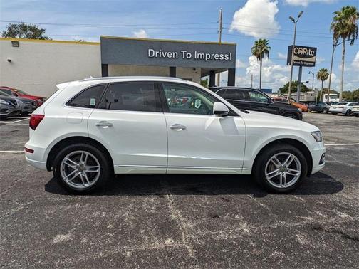 2017 Audi Q5 2.0T Premium Plus