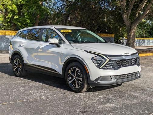 2023 Kia Sportage EX