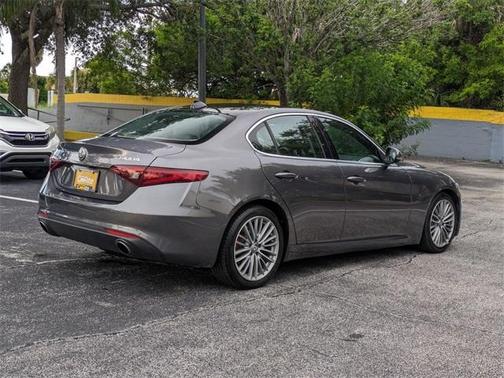 2017 Alfa Romeo Giulia Ti