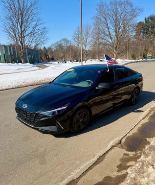2021 Hyundai ELANTRA SEL