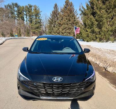 2021 Hyundai ELANTRA SEL