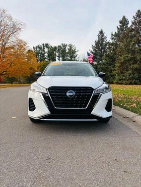2022 Nissan Kicks S