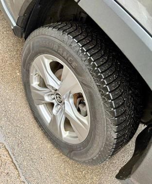 2022 Toyota RAV4 Hybrid LE