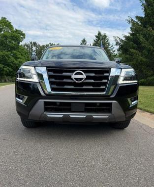 Black 2021 Nissan Armada SL 4WD