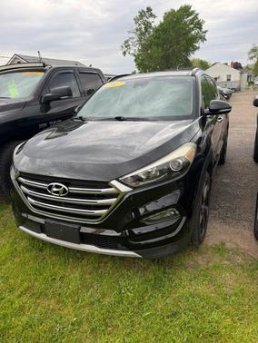 Black 2017 Hyundai TUCSON Limited