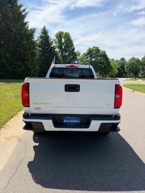 White 2021 Chevrolet Colorado LT