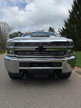White 2018 Chevrolet Silverado 3500 WT