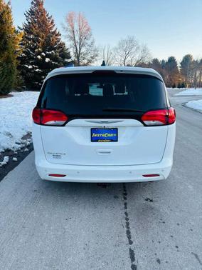 2018 Chrysler Pacifica L