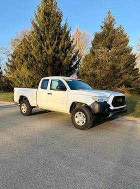 2017 Toyota Tacoma SR