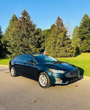 2020 Ford Fusion SE