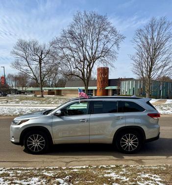 2018 Toyota Highlander SE