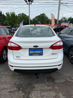 White 2018 Ford Fiesta S