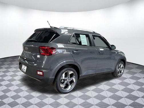 2024 Hyundai VENUE SEL
