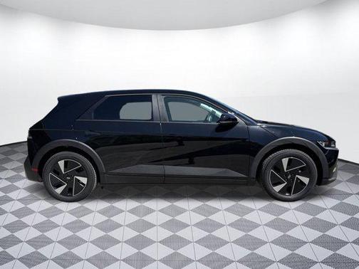 2025 Hyundai IONIQ 5 SE Standard Range