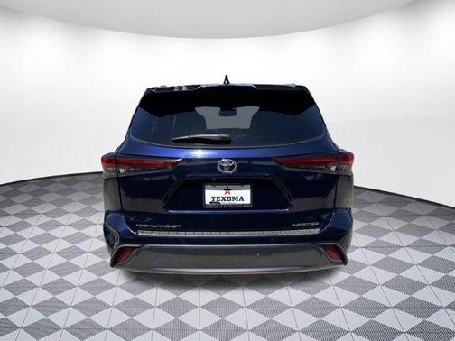 2022 Toyota Highlander Limited