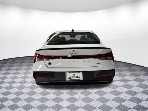 2025 Hyundai ELANTRA HEV SEL Sport