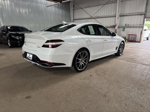 2025 Genesis G70 2.5T