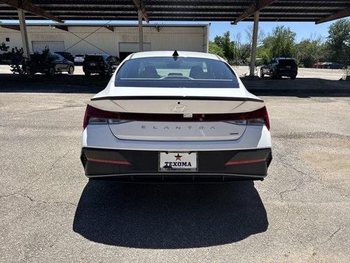 2025 Hyundai ELANTRA HEV SEL Sport