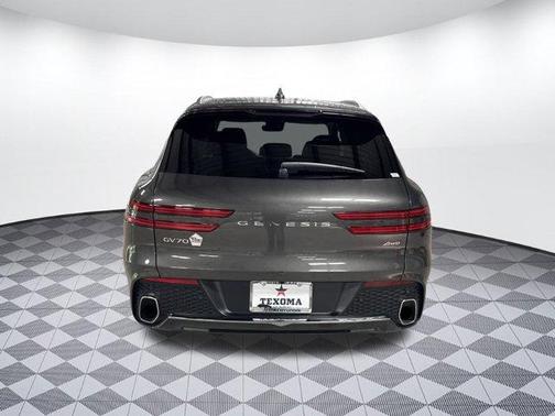 2025 Genesis GV70 2.5T