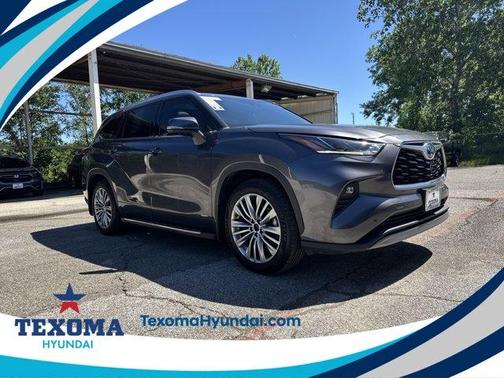 2022 Toyota Highlander Hybrid Platinum