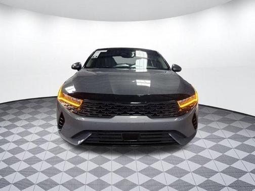 2022 Kia K5 EX