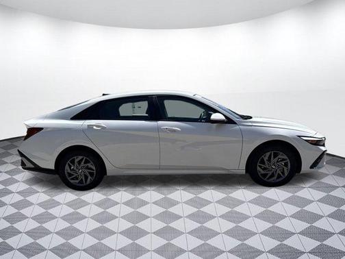 2025 Hyundai ELANTRA HEV Blue