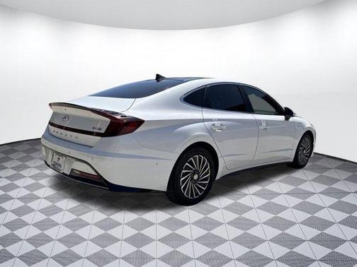 2023 Hyundai SONATA Hybrid Limited