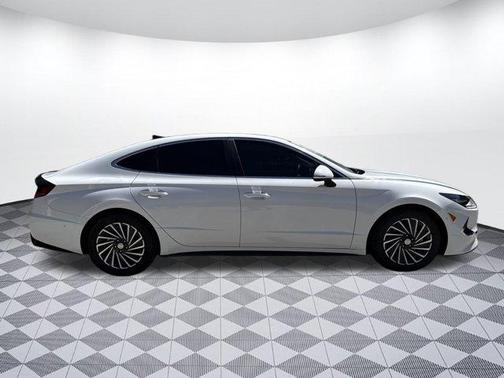 2023 Hyundai SONATA Hybrid Limited