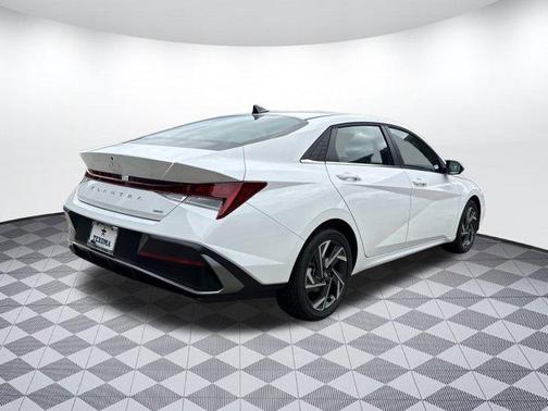2025 Hyundai ELANTRA HEV Limited