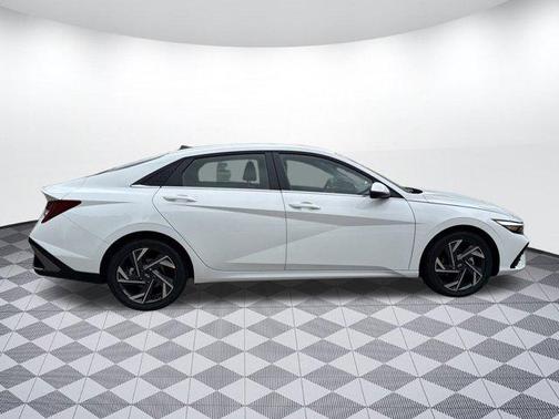 2025 Hyundai ELANTRA HEV Limited