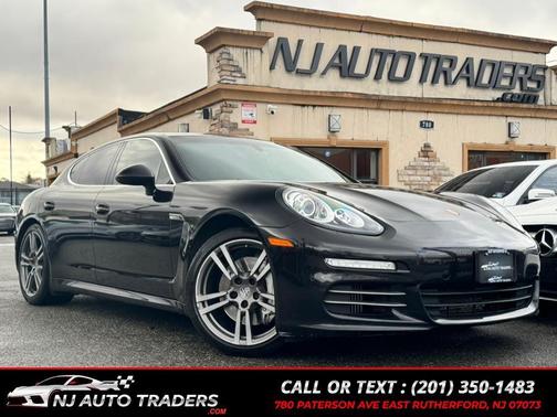 2014 Porsche Panamera 4S