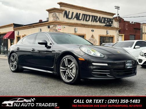 2014 Porsche Panamera 4S