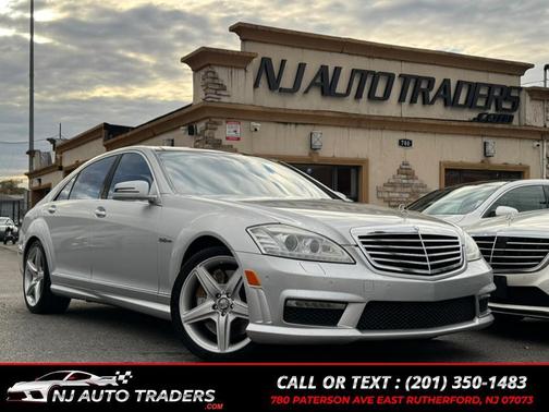 2010 Mercedes-Benz S-Class 4dr Sdn S 63 AMG RWD
