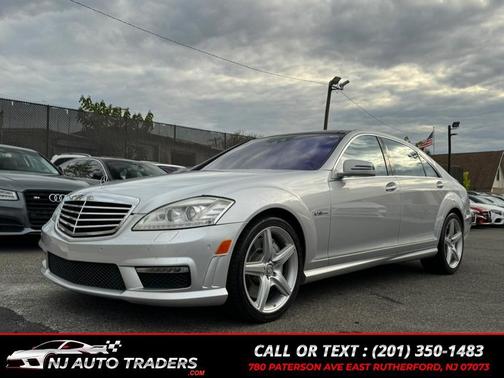 2010 Mercedes-Benz S-Class 4dr Sdn S 63 AMG RWD