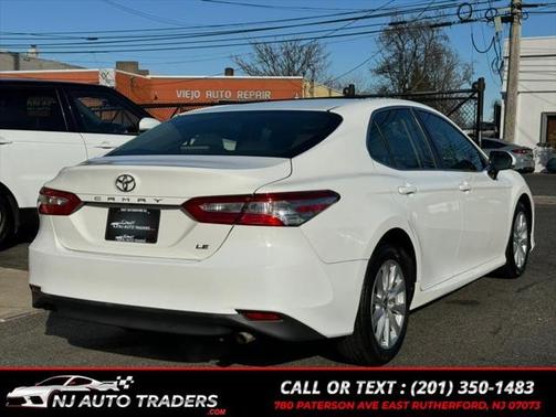 2018 Toyota Camry LE