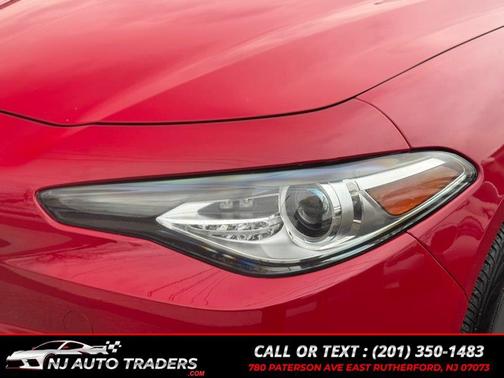 2017 Alfa Romeo Giulia Base