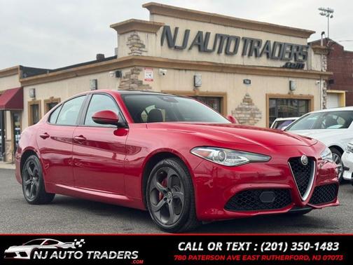 2017 Alfa Romeo Giulia Base