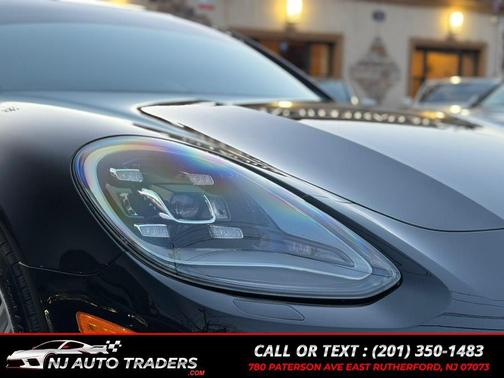 2018 Porsche Panamera 4