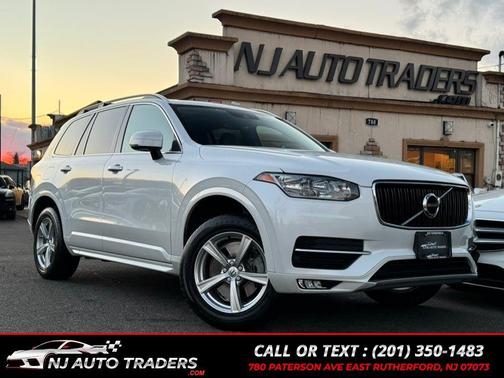 2016 Volvo XC90 T5 Momentum