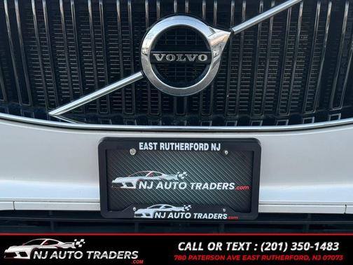 2016 Volvo XC90 T5 Momentum