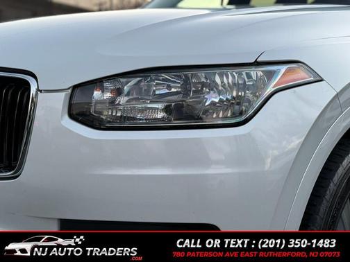 2016 Volvo XC90 T5 Momentum