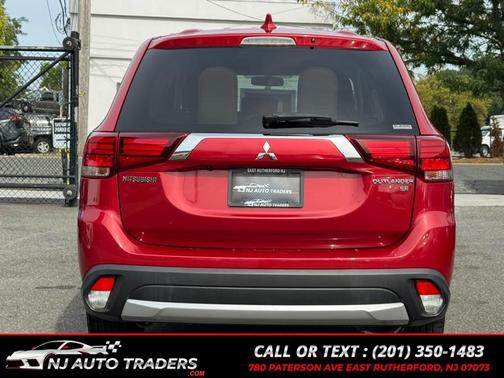 2017 Mitsubishi Outlander SE