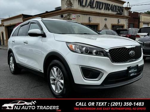 2017 Kia Sorento LX