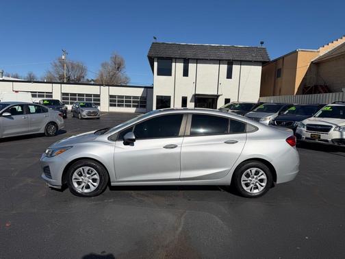 2019 Chevrolet Cruze LS