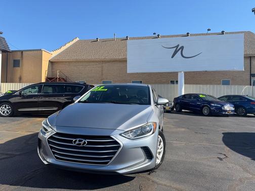 2017 Hyundai ELANTRA SE