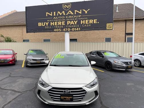 Mineral Beige Pearl 2017 Hyundai ELANTRA SE