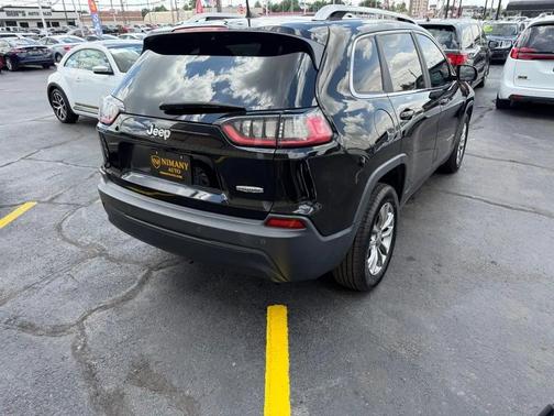 Diamond Black Crystal Pearlcoat 2019 Jeep Cherokee Latitude Plus