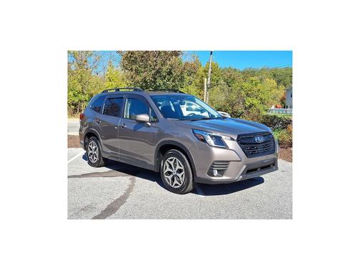 2022 Subaru Forester Premium